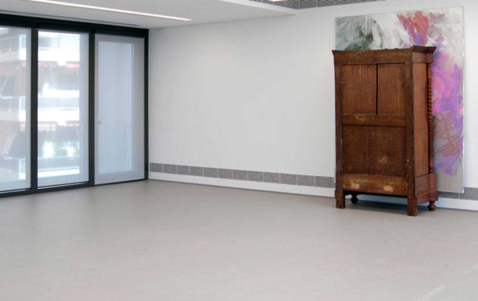 cover-06-47d7c26f04426661f37f7008c44b2994